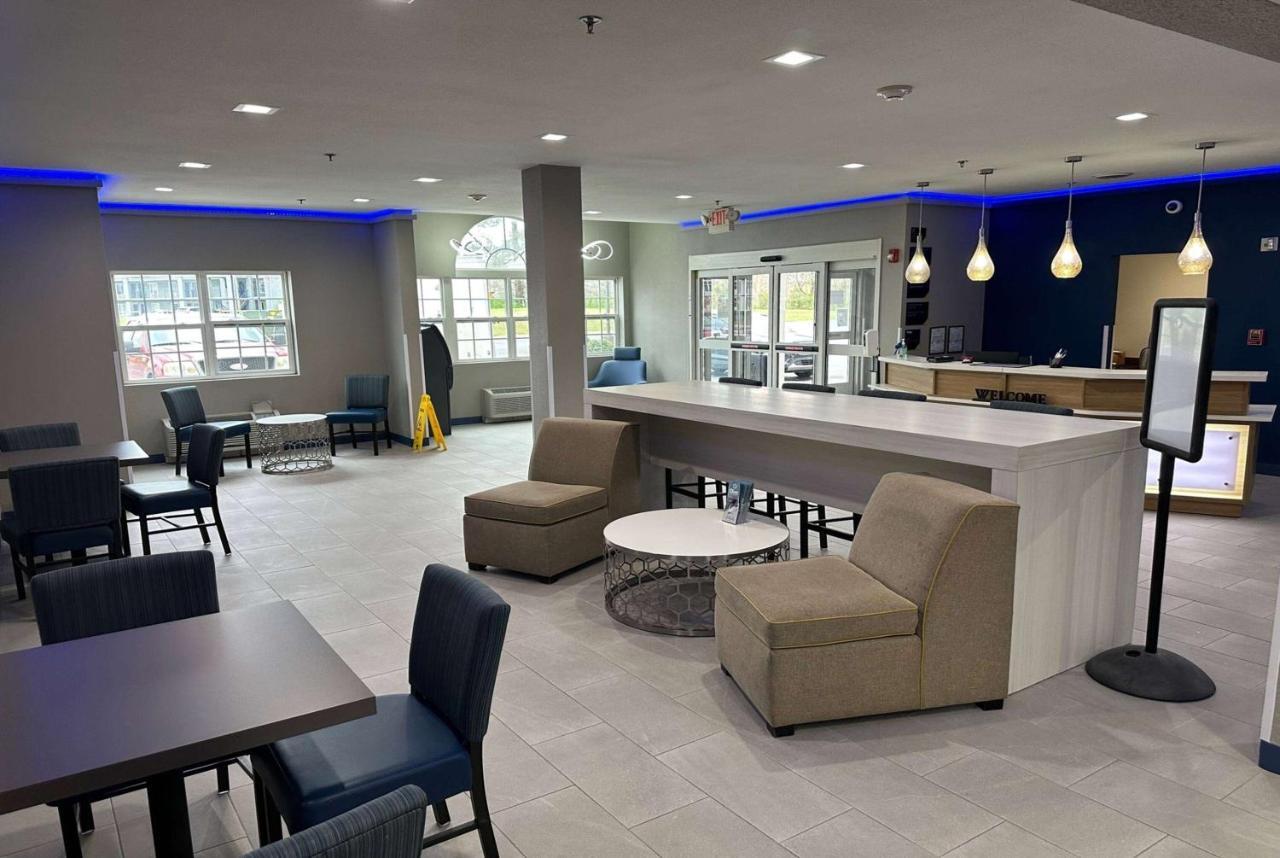 Microtel Inn & Suites By Wyndham Manchester - Newly Renovated Exterior foto